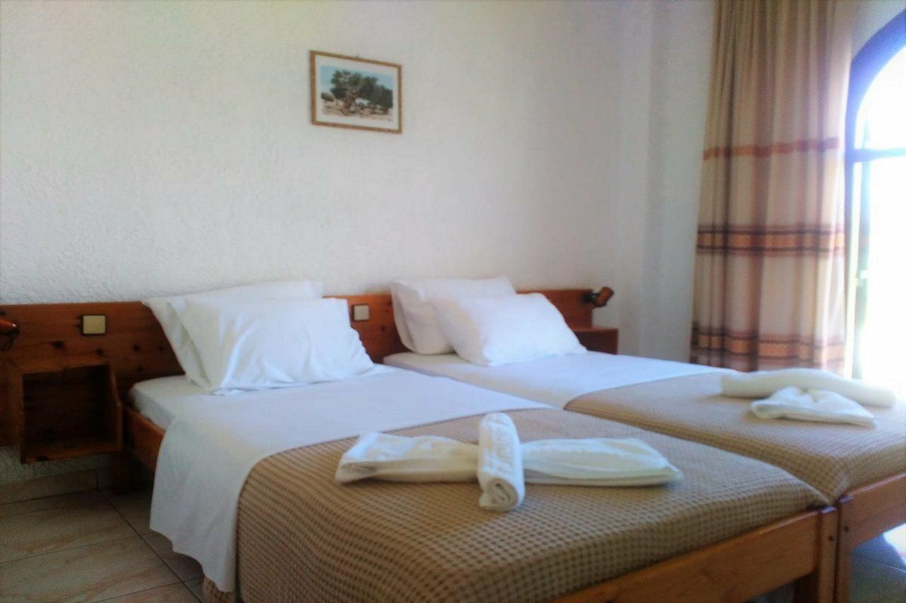 Lefka Hotel Kolymbari Exterior photo