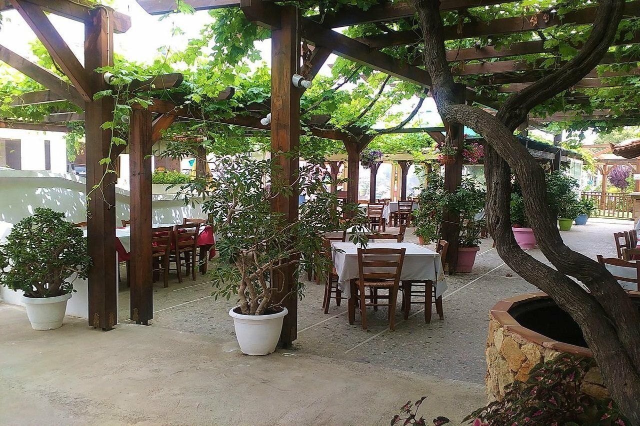 Lefka Hotel Kolymbari Exterior photo